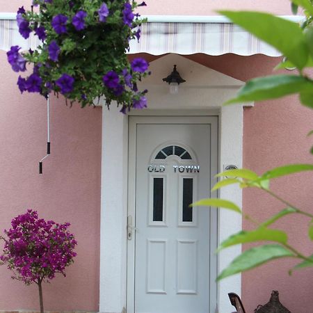 Villa Old Town 波德戈里察 外观 照片