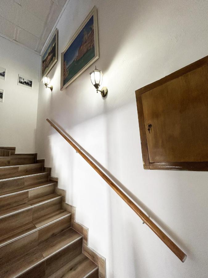 Villa Old Town 波德戈里察 外观 照片