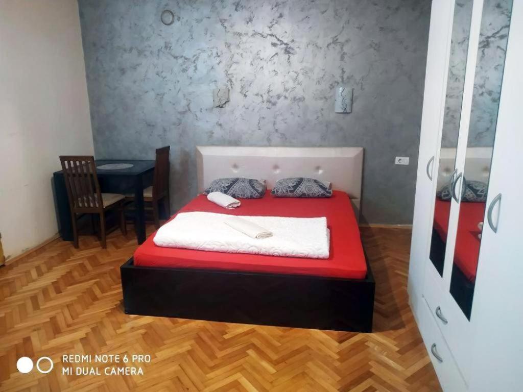 Villa Old Town 波德戈里察 外观 照片